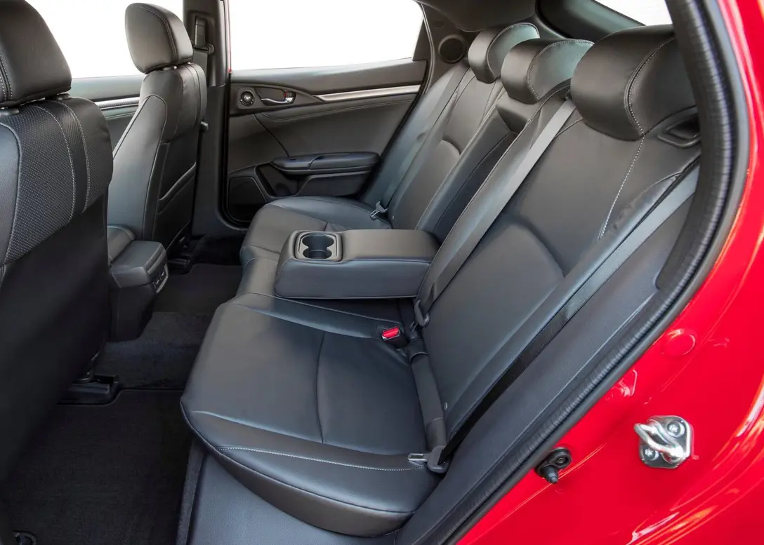 1600276-Honda-Civic_Hatchback 7.jpg