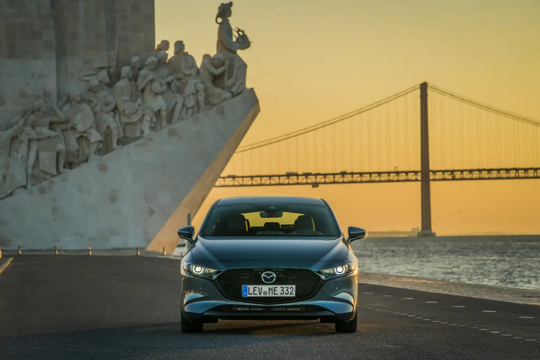 1673593-Mazda3_Polymetal_Still-11.jpg