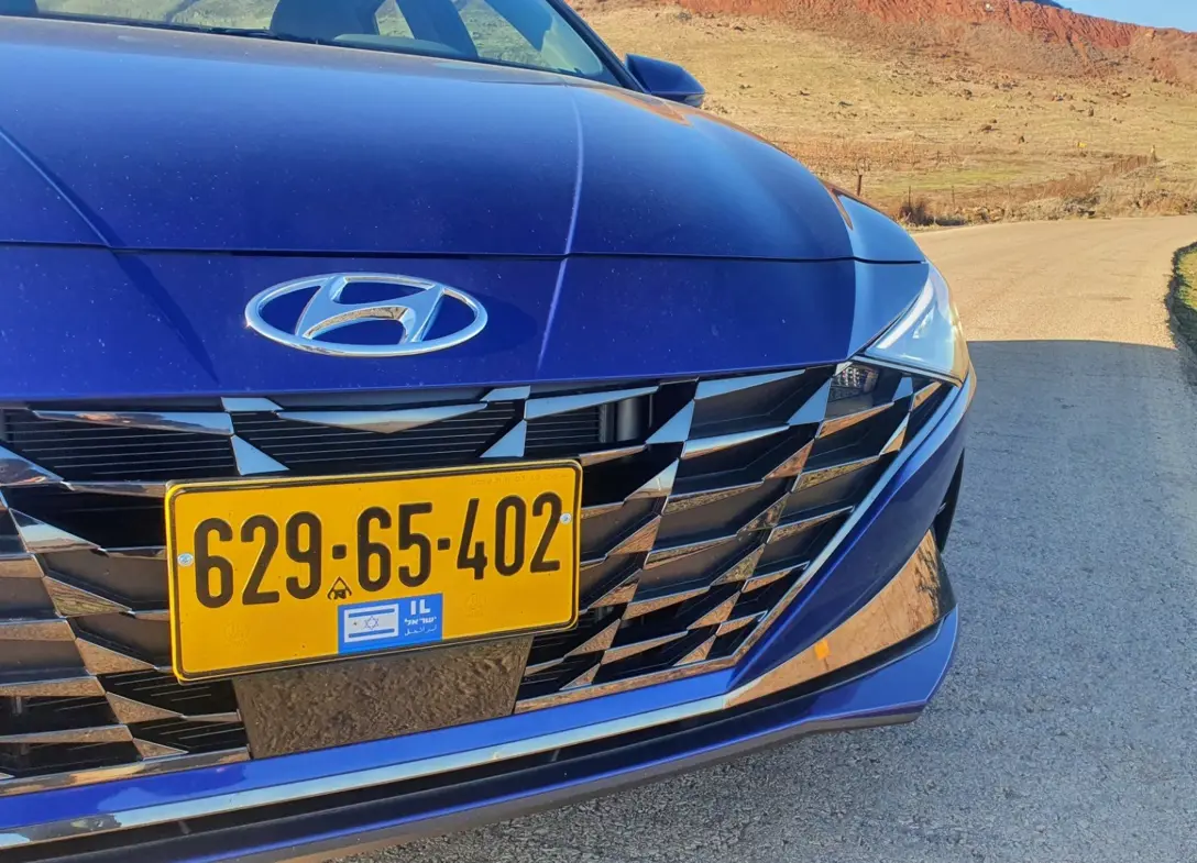 1673933-Hyundai-Elantra-Hybrid-2023-05.jpg