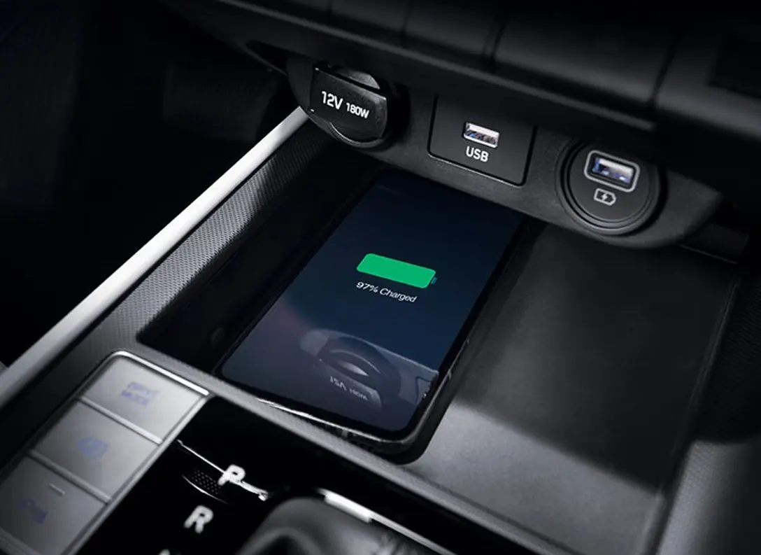 1653097-Hyundai-Elantra-hybrid-2022-09.jpg
