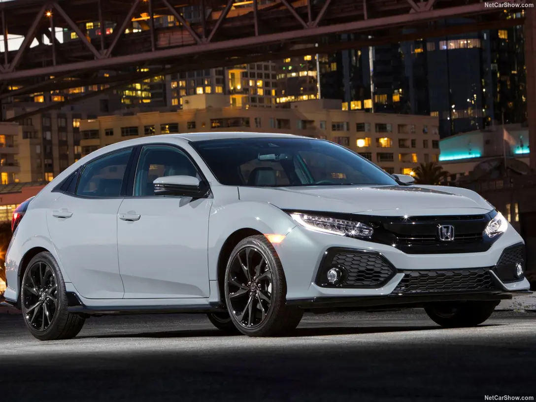 1583589-Honda-Civic_Hatchback 5.jpg