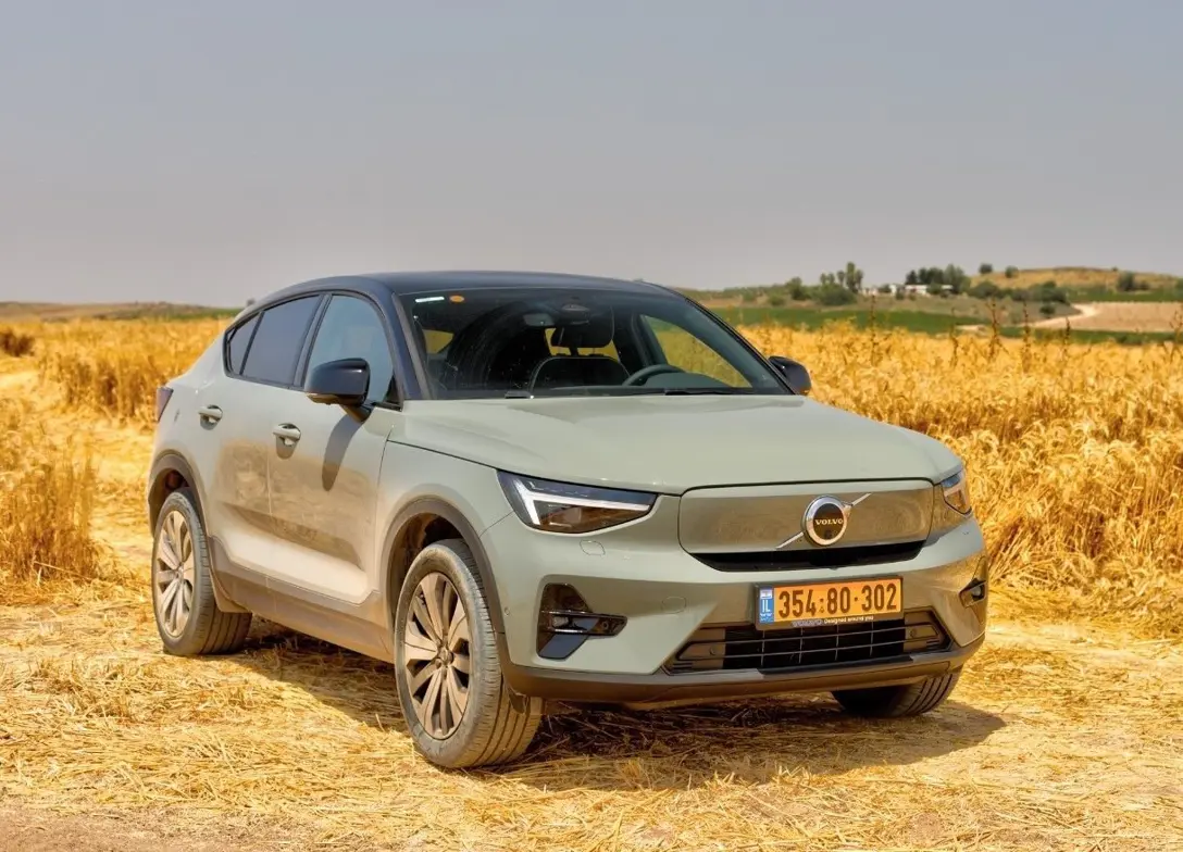 1680710-Volvo-C40-2023-01-TF.jpg