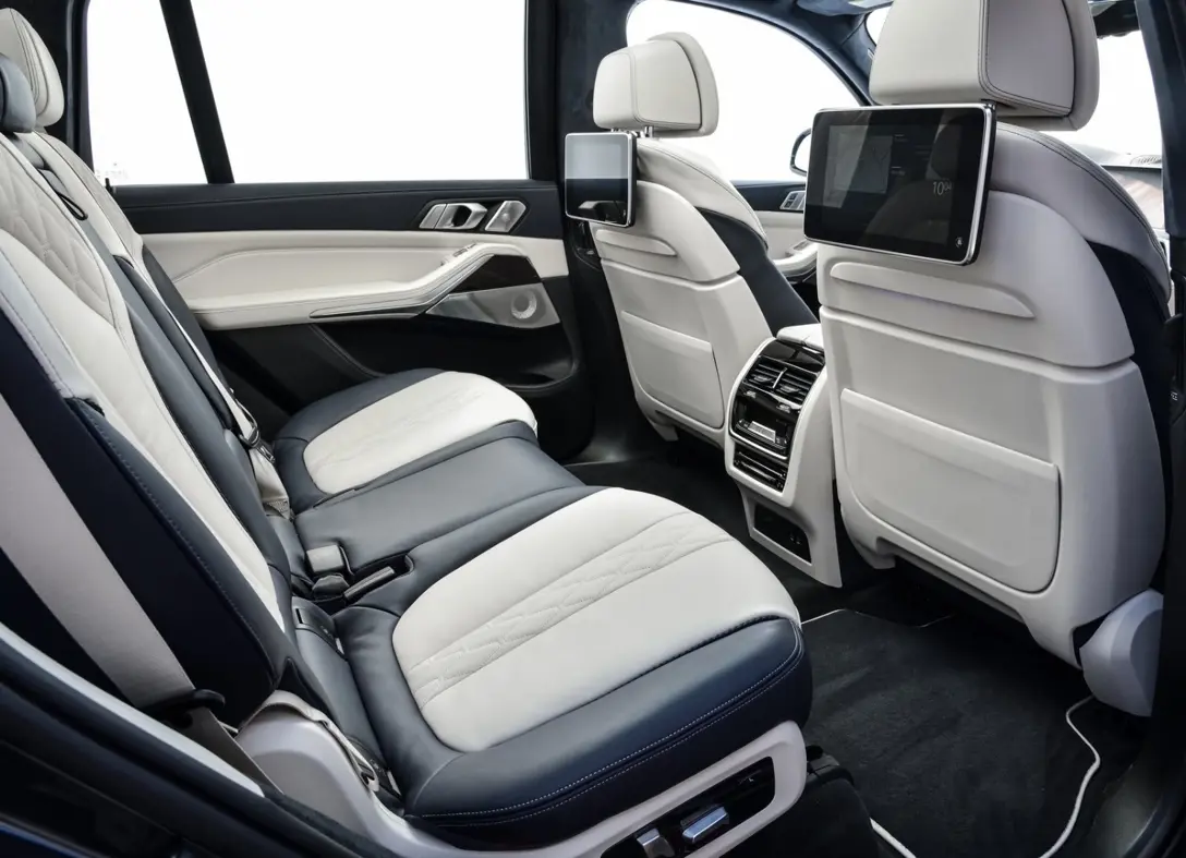 1650774-BMW-X7-2019-1600-ba.jpg