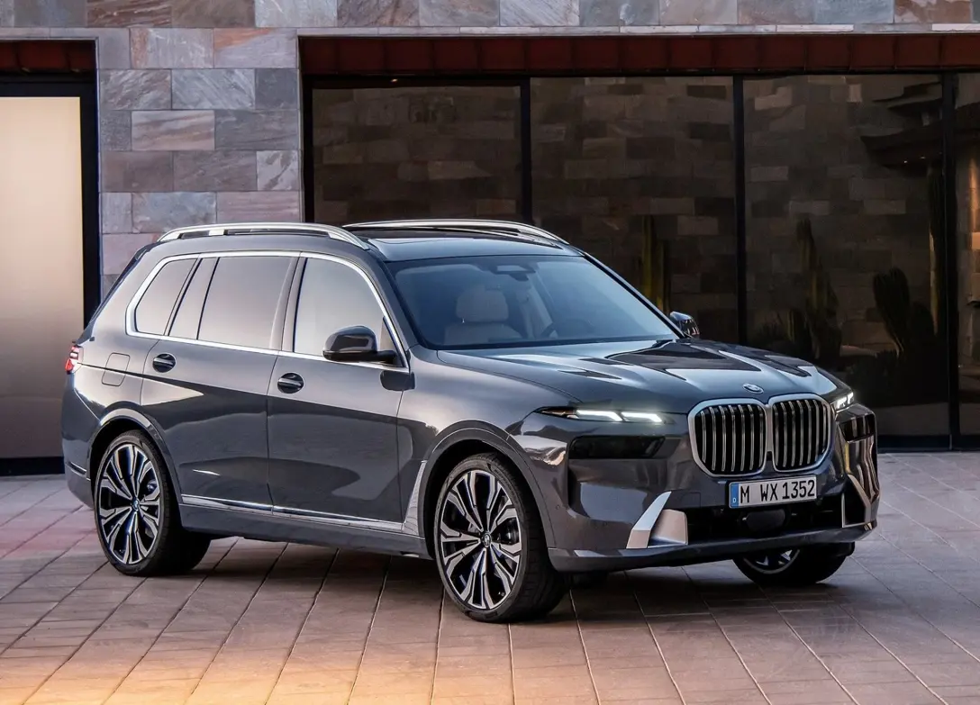 1684227-BMW-X7-2023-01.jpg