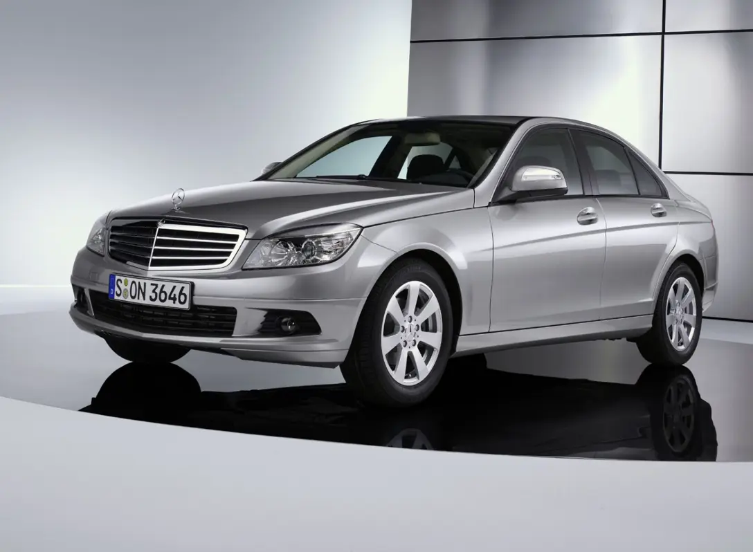 1605013-Mercedes-Benz-C-Class-2008-2012-1.jpg