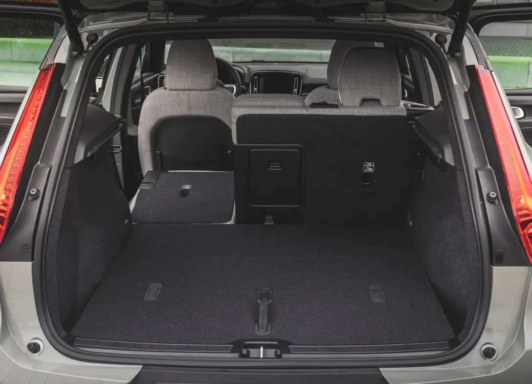 1693375-Volvo-XC40-Recharge-2024-10.jpg