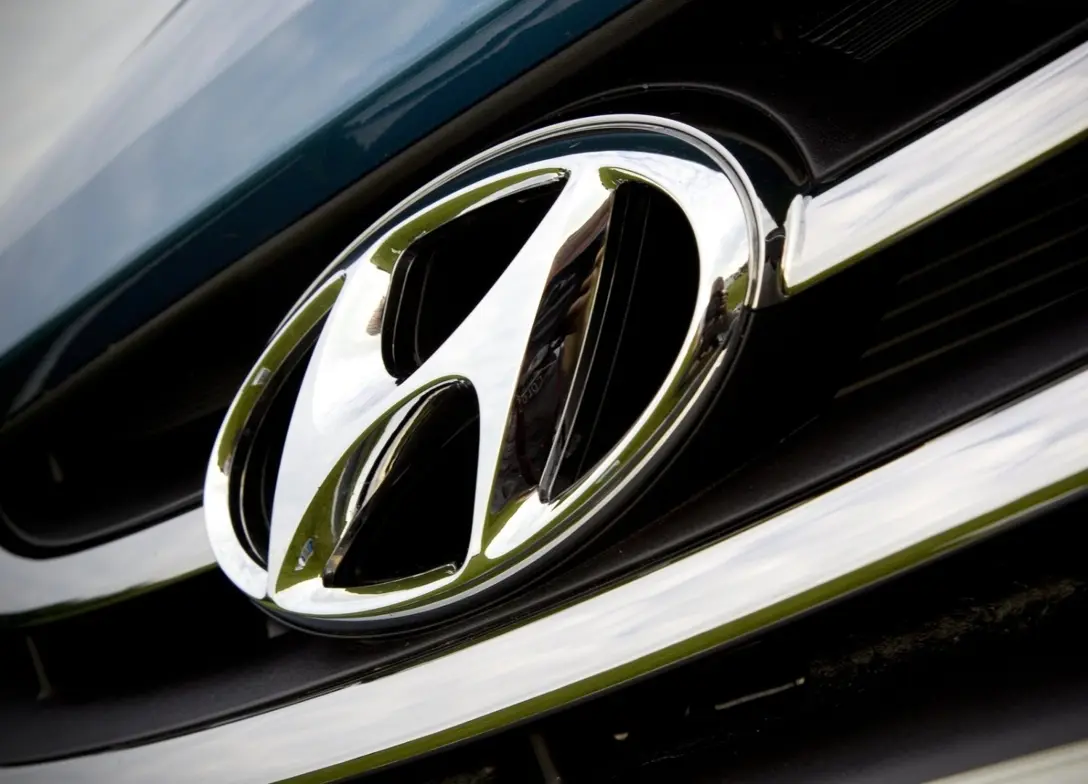 1690668-Hyundai-i30_Wagon-2013-11.jpg