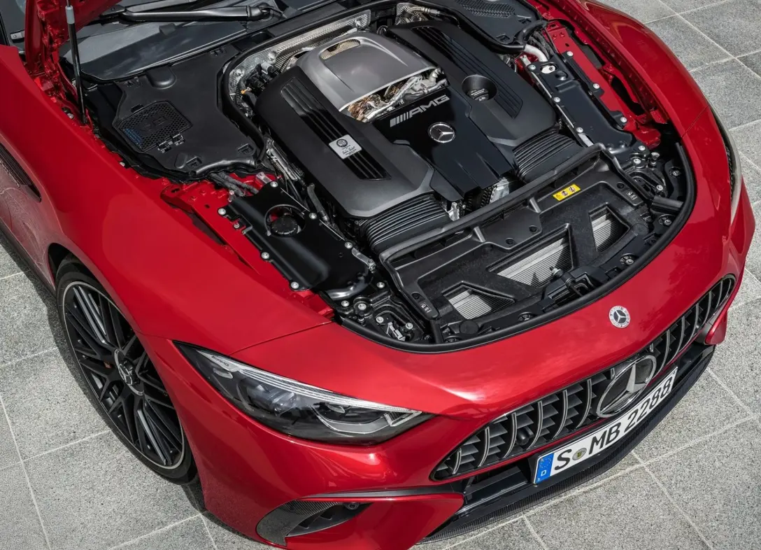 1669601-Mercedes-Benz-SL-AMG-2022-14.jpg