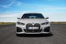 1645170-P90424592_highRes_the-all-new-bmw-430i.jpg