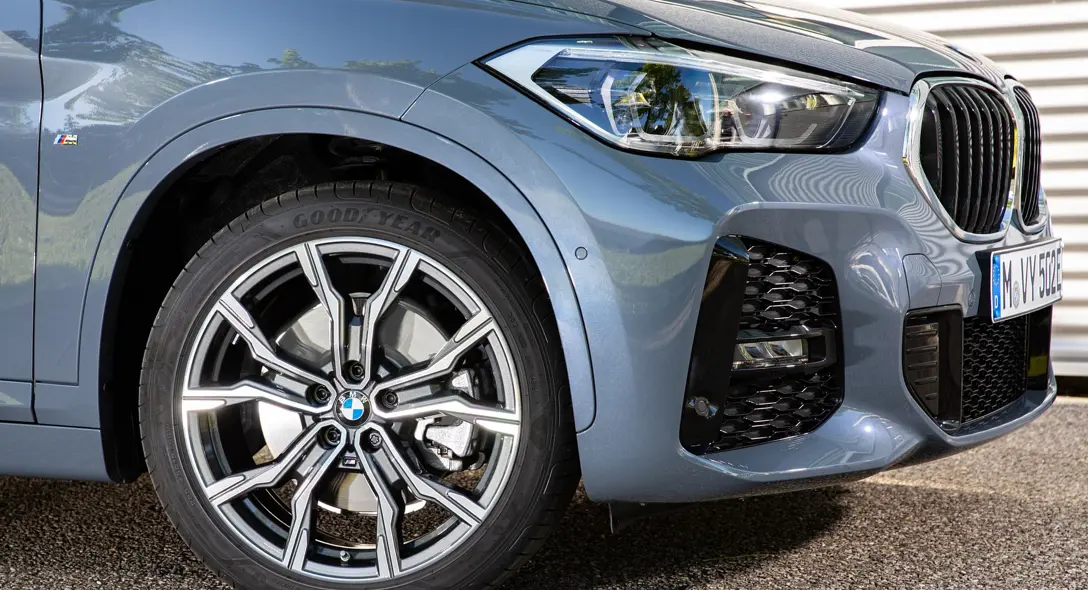 1656508-2021_bmw_x1_xdrive25e_33_1920x1080.jpg