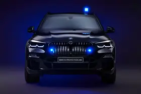 1621358-P90363293_highRes_the-new-bmw-x5-prote copy.jpg