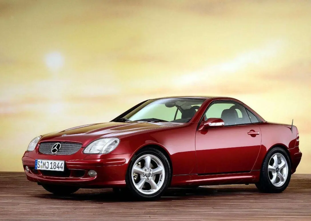 1605343-Mercedes-Benz-SLK-1997-2004-01.jpg
