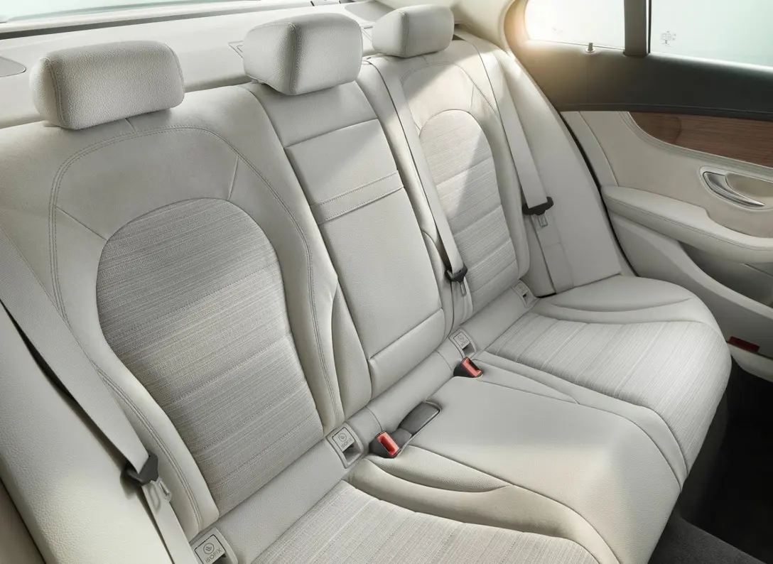1648679-Mercedes-Benz-C-Class-2016-06.jpg