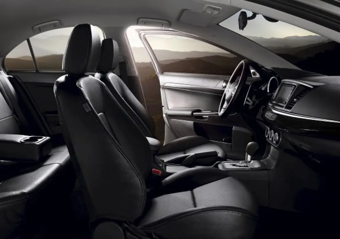 1666038-Mitsubishi-Lancer_Sportback-2017-05.jpg