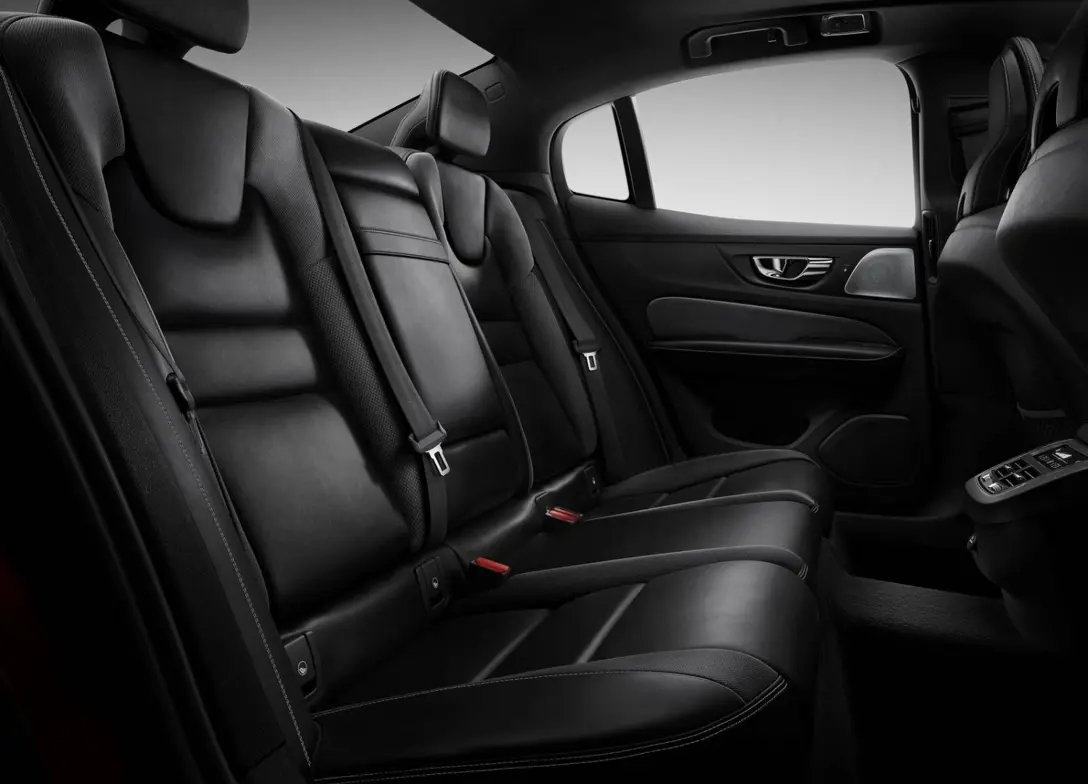 1698126-Volvo-S60-2024-10.jpg