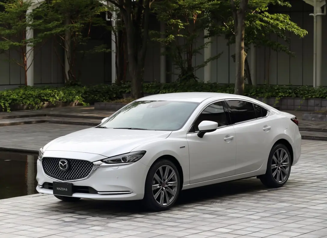 1656562-Mazda-6-2022-05.jpg
