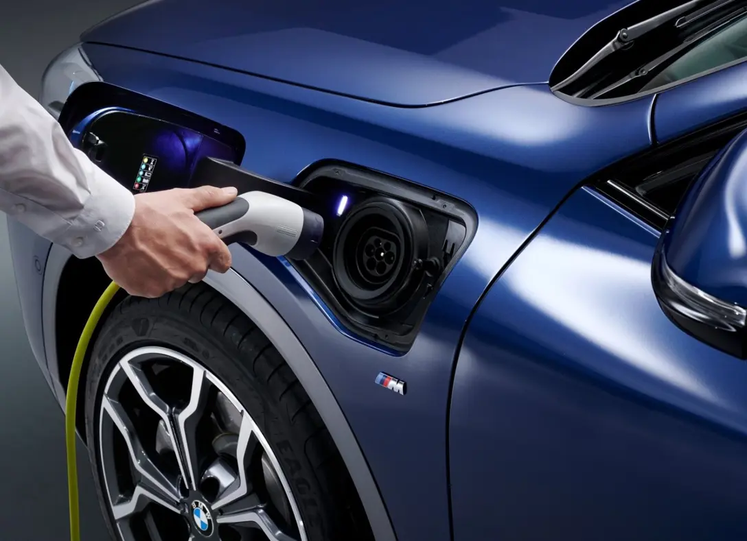 1650430-BMW-X2_xDrive25e-2020-1600-2b.jpg