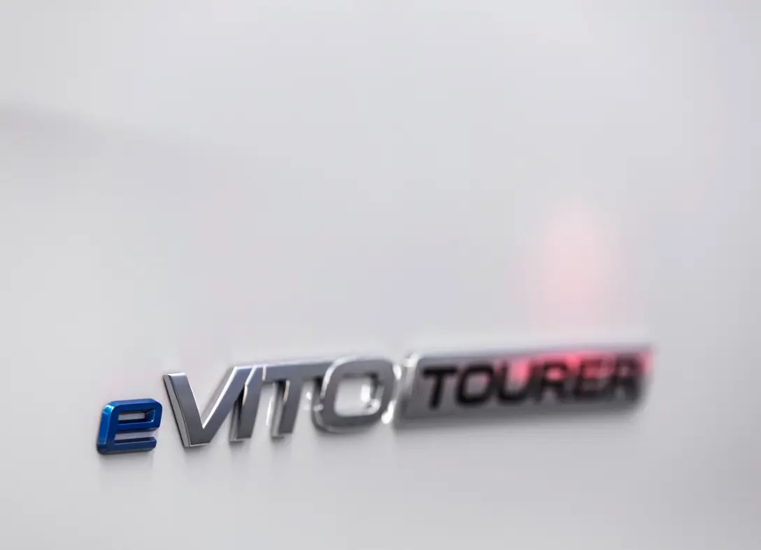 1656202-Mercedes-Vito-2022-11.jpg