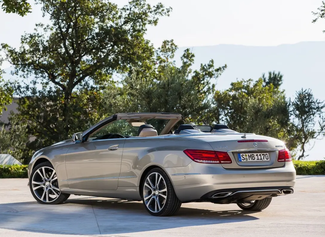 1605025-Mercedes-Benz-E-Class_Coupe-2009-2016-8.jpg