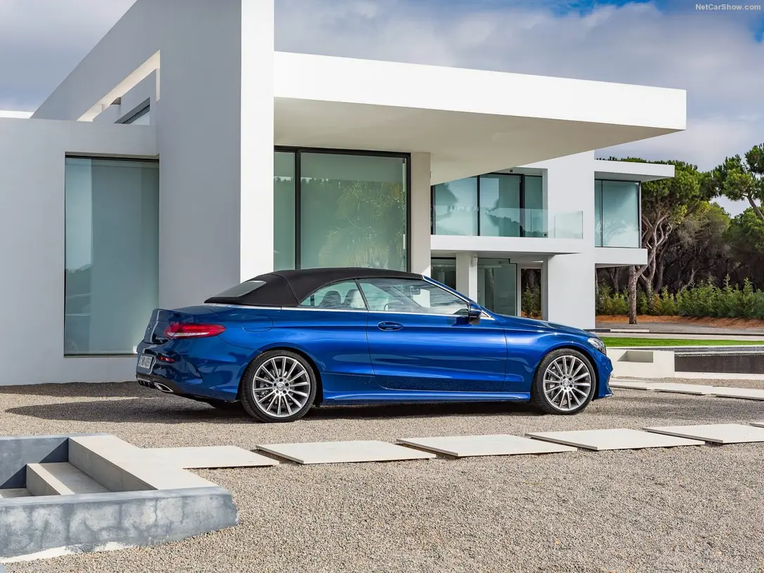 1591618-Mercedes-Benz-C-Class_Cabriolet 2.jpg
