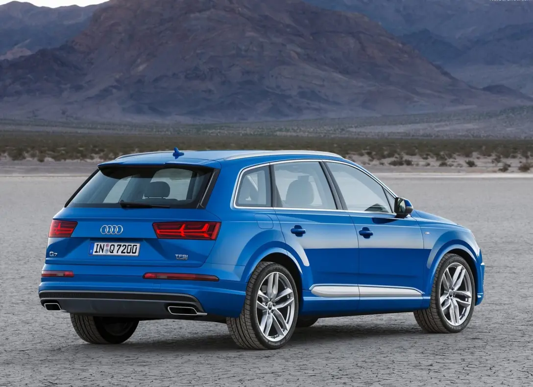 1648489-Audi-Q7-2017-02.jpg