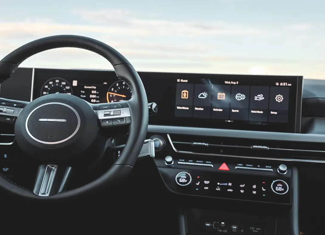 1699779-Hyundai-Sonata-2024-main-08-FL.jpg