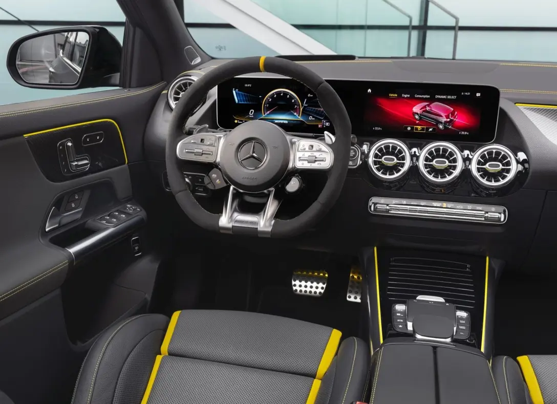 1668463-Mercedes-Benz-GLA-2022-15.jpg