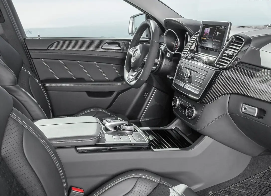 1656401-Mercedes-Benz-GLE_Coupe-2017-14.jpg