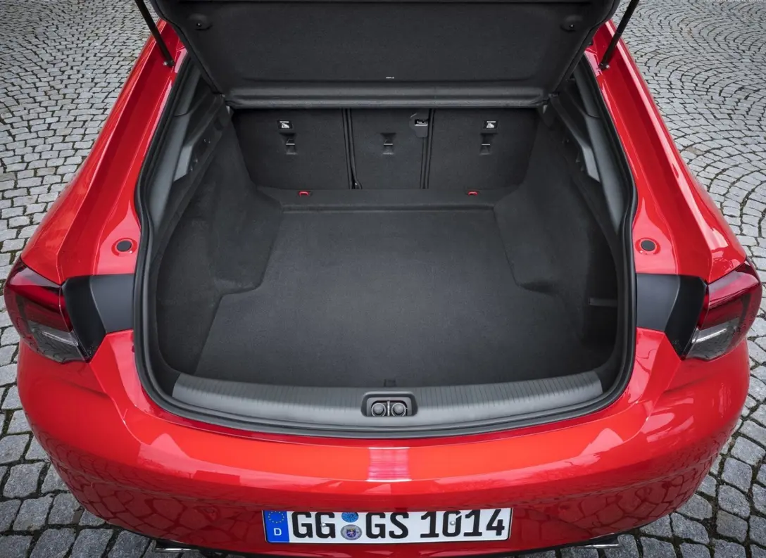 1649238-Opel-Insignia_Grand_Sport-2019-08.jpg