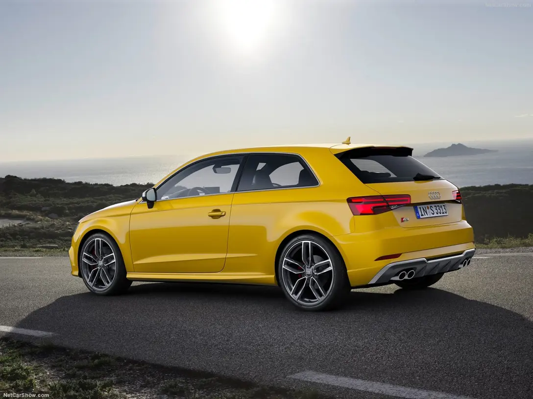 1588628-Audi-S3 1.jpg