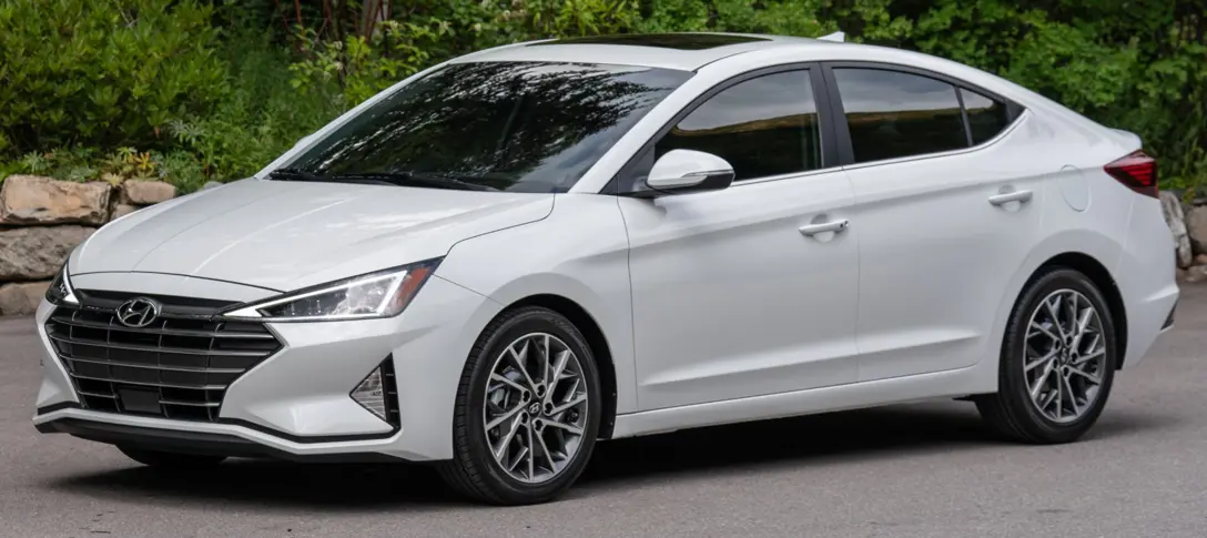 1636286-Hyundai-Elantra-2019-main.jpg