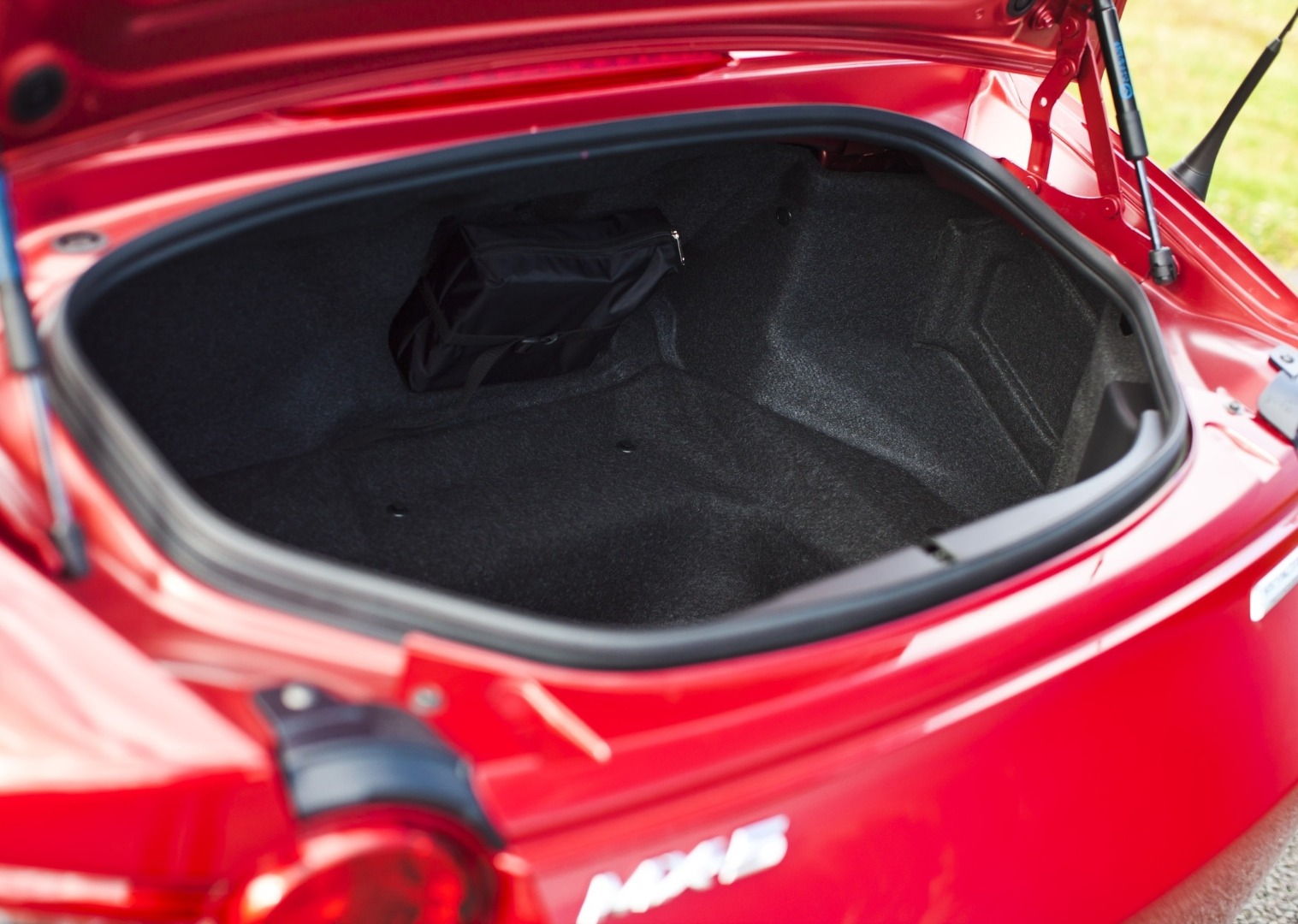 1661149-Mazda-MX-5-2022-10.jpeg