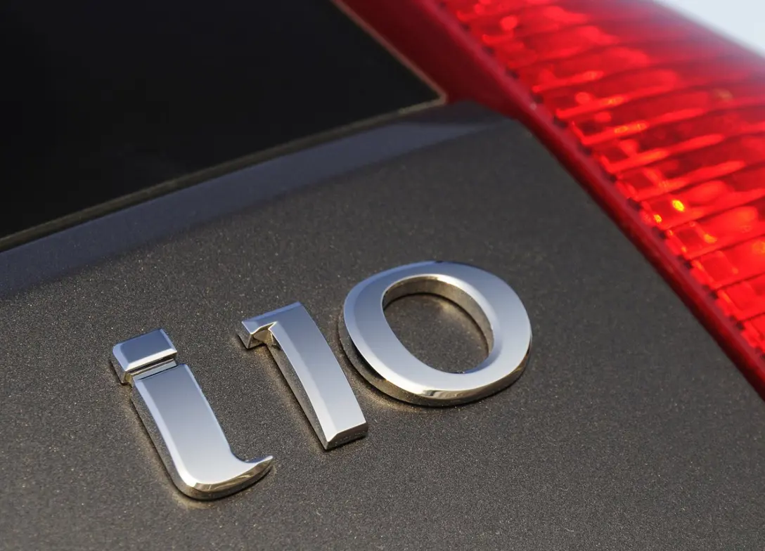 1686930-Hyundai-i10-2010-12.jpg