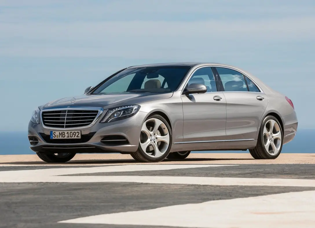 1649880-Mercedes-Benz-S-Class-2017-02.jpg