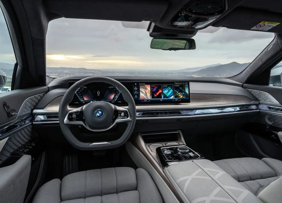 1685339-BMW-i7-2023-05.jpg