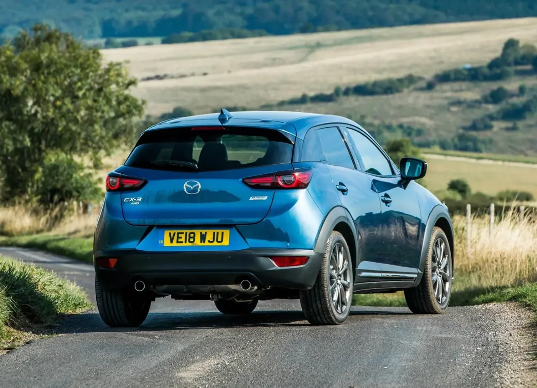1639049-Mazda-CX-3-2021-05.jpg