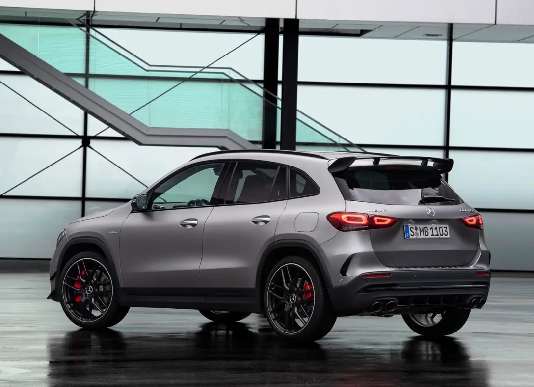 1668462-Mercedes-Benz-GLA-2022-14.jpg