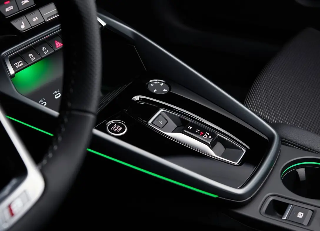 1697005-Audi-A3-Sportback-2024-08-FL.jpg