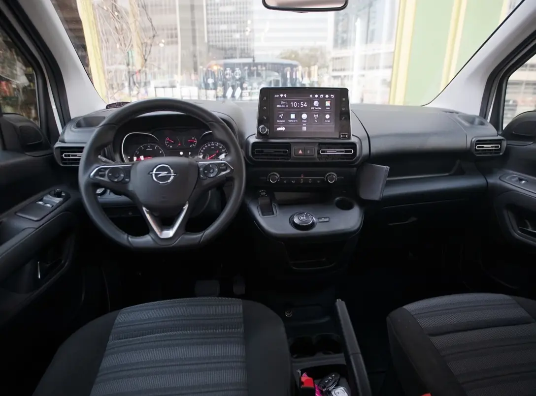 1659352-Opel-Combo_Life-2022-04.jpg