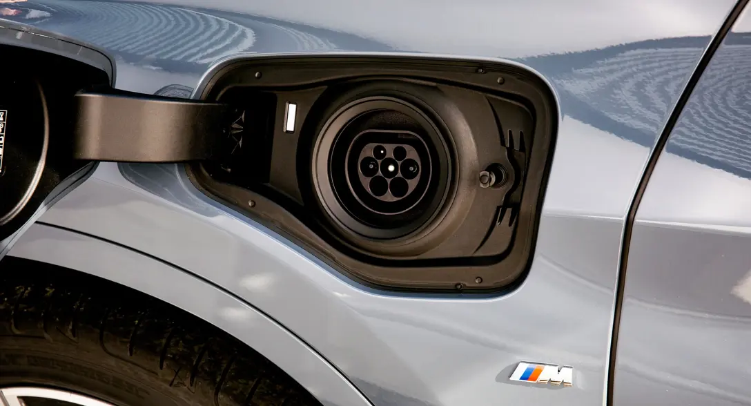 1656506-2021_bmw_x1_xdrive25e_32_1920x1080.jpg