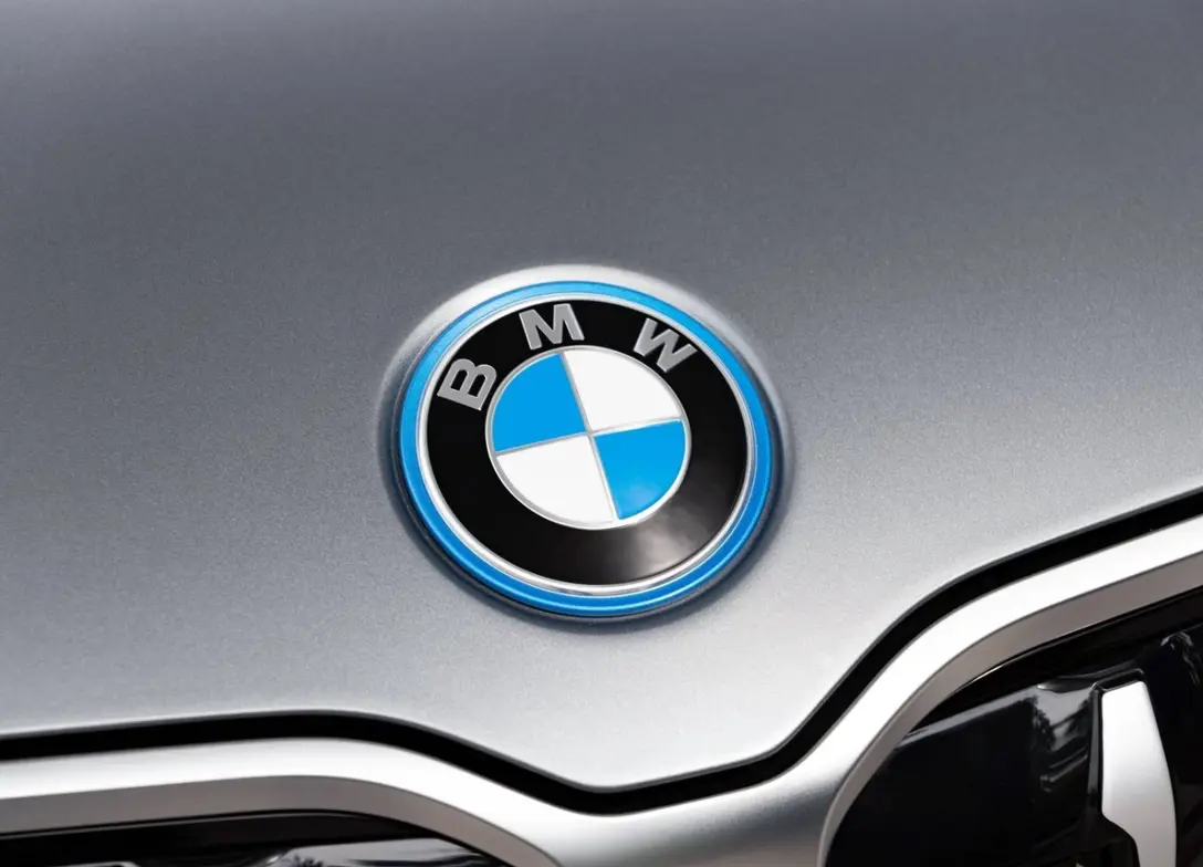 1696612-e-BMW-iX1-2024-15.jpg