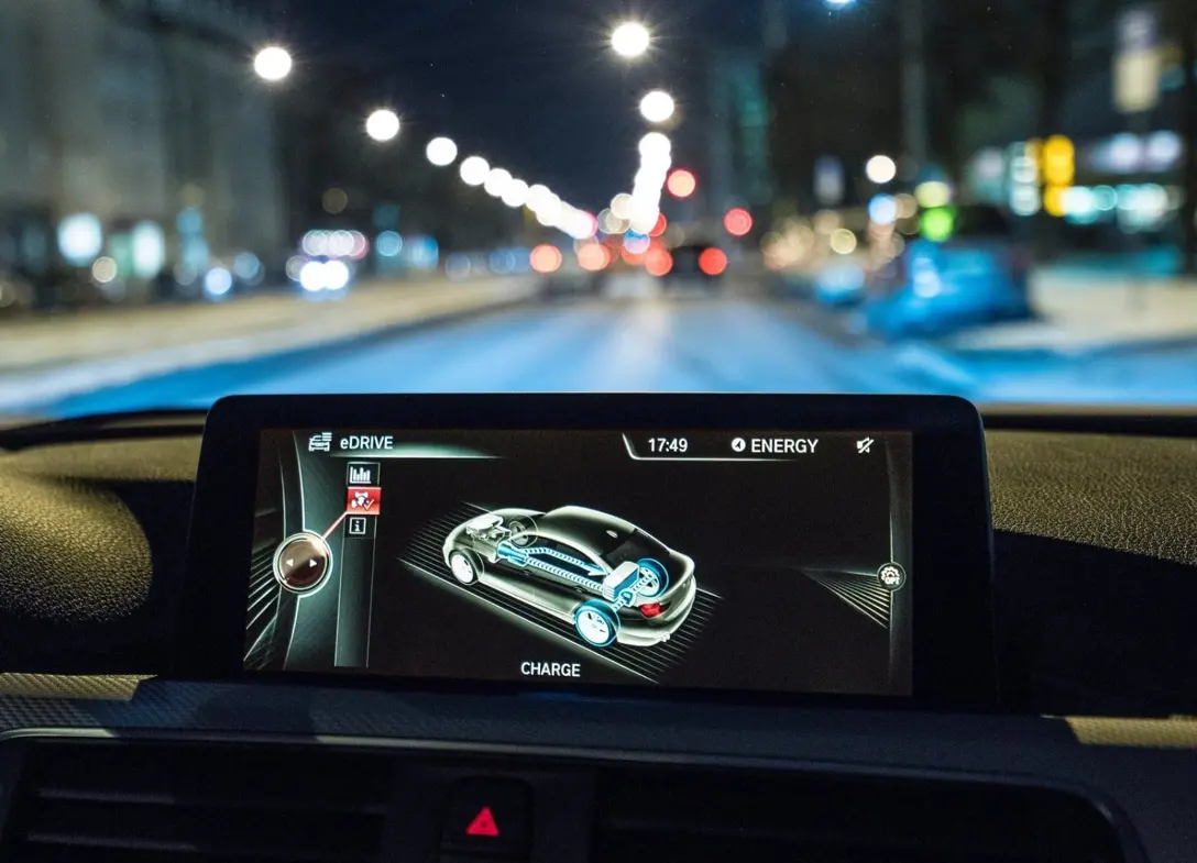 1643222-BMW-3-Series-2018-09.jpg