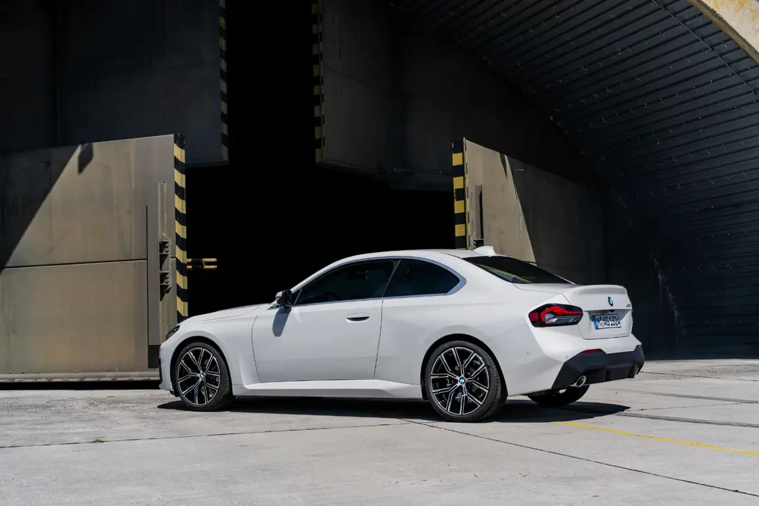 1700682-BMW-2-Series_220i-Coupe-2024-03.jpg