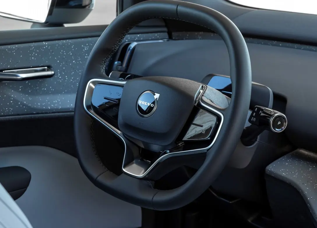 1690882-Volvo-EX30-2024-06.jpg