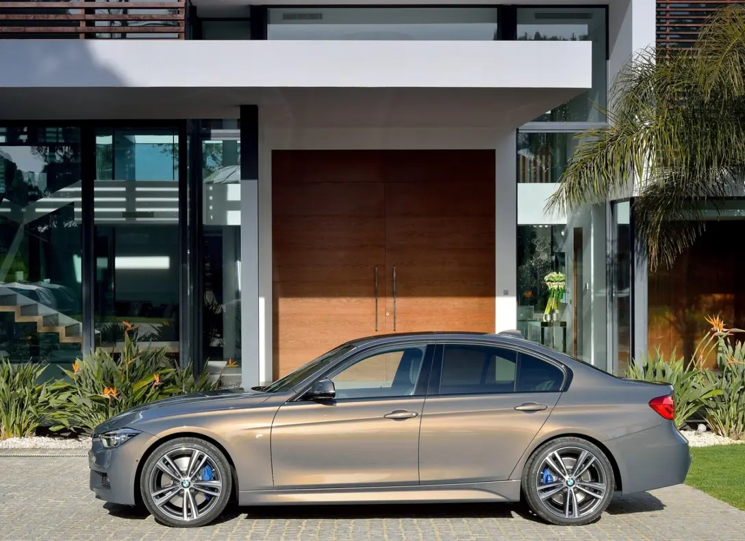 1643224-BMW-3-Series-2018-02.jpg