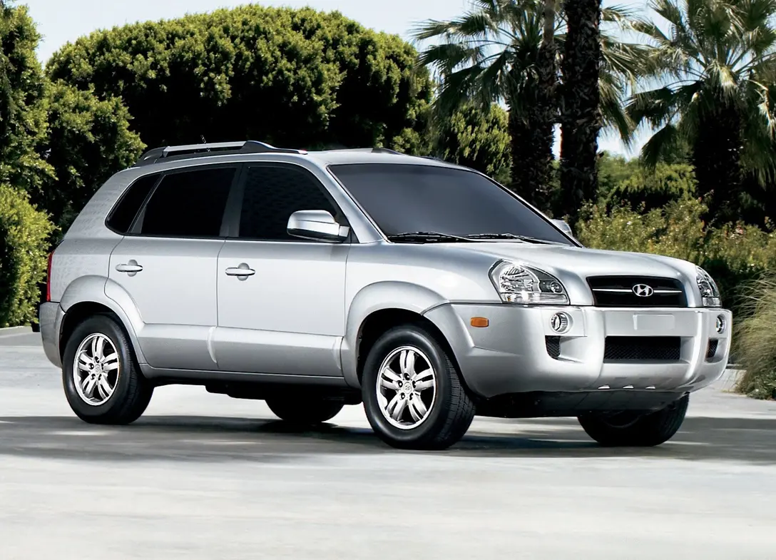 1686374-Hyundai-Tucson-2008-01.jpg