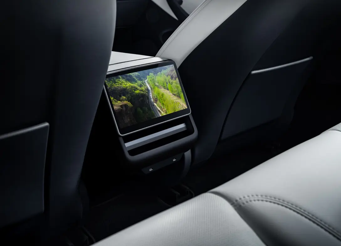1692071-Tesla-Model_3-2024-08.jpg