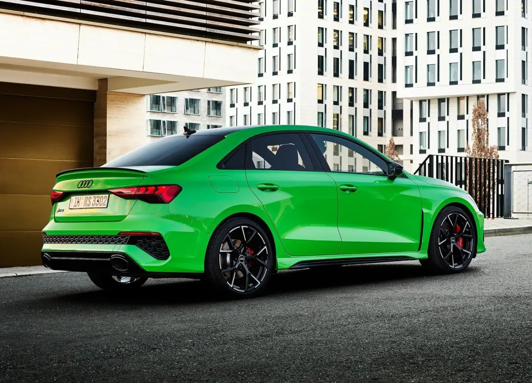 1698194-Audi-RS3-2024-03.jpg
