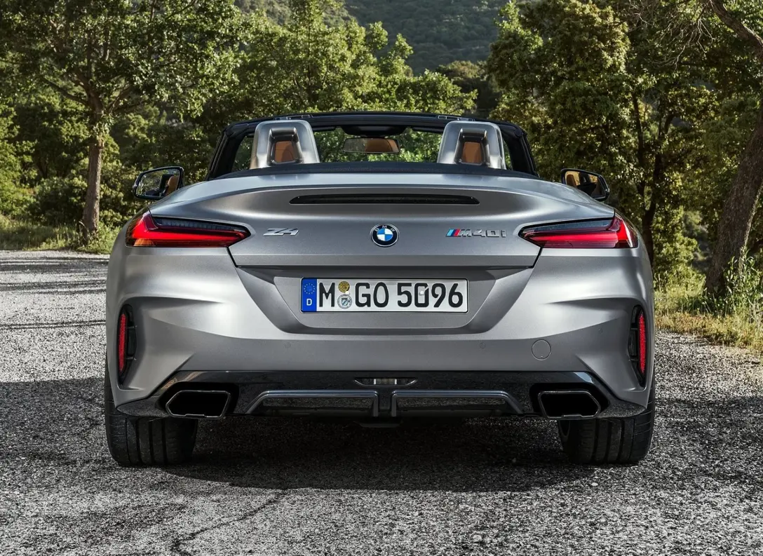 1670870-BMW-Z4-2021-06.jpg