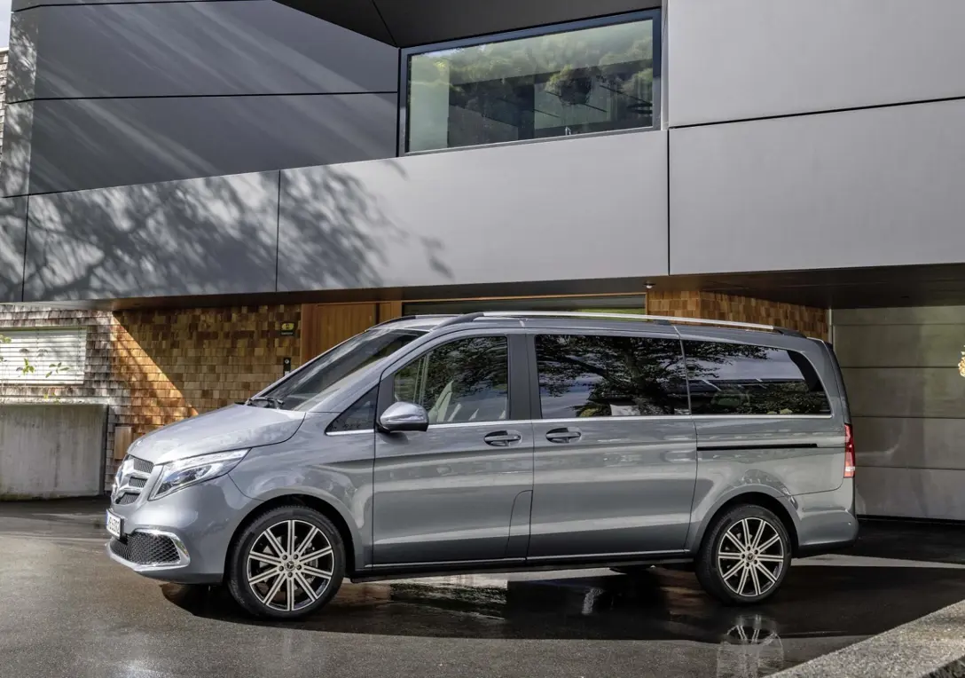 1660509-Mercedes-Benz-V-Class-2022-01.jpg